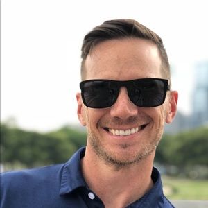 Meet your Posher, Max